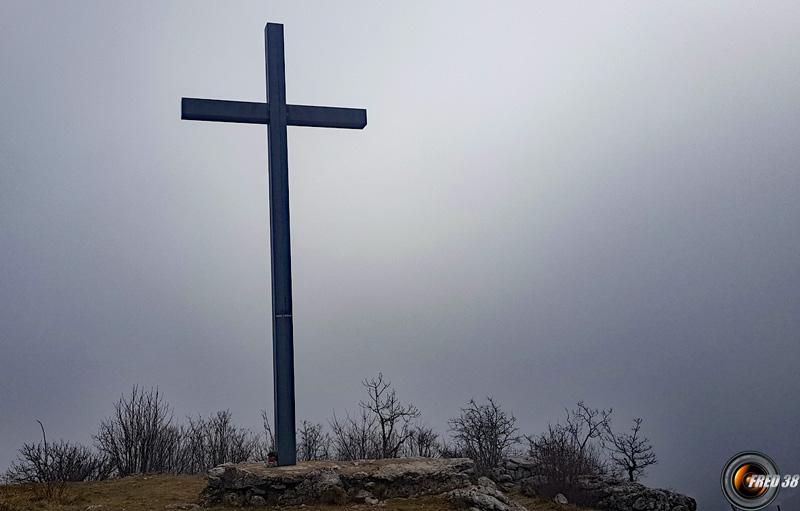 La croix du sommet.